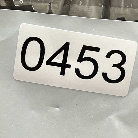 Chicos Zenergy Neema Shorts Performance Stretch Pockets Sz M Womens - Picture 15 of 16